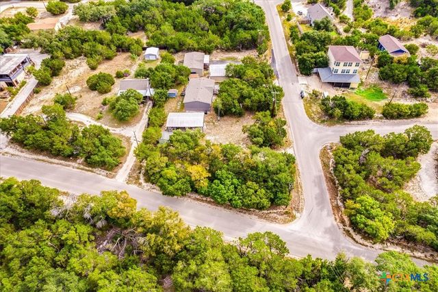 1007 Live Oak Drive, Canyon Lake, TX 78133