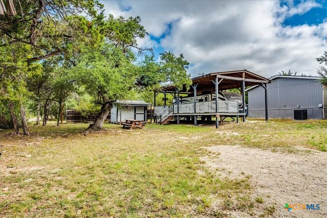 1007 Live Oak Drive, Canyon Lake, TX 78133