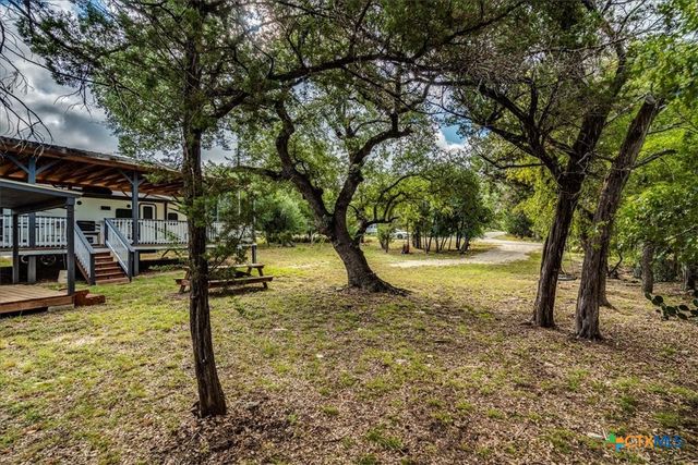 1007 Live Oak Drive, Canyon Lake, TX 78133