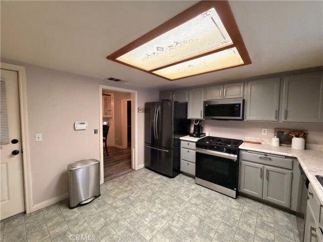 14796 Merrill Avenue, Fontana, CA 92335