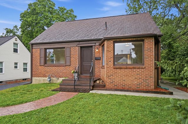 5607 Emerson Avenue, Worthington, OH 43085