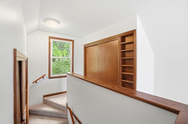 5607 Emerson Avenue, Worthington, OH 43085