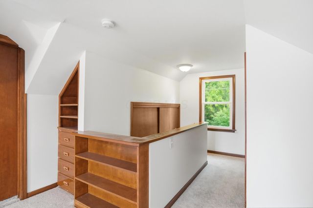 5607 Emerson Avenue, Worthington, OH 43085