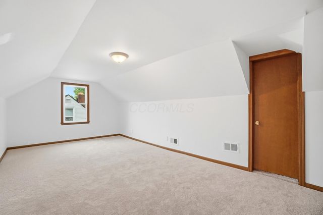 5607 Emerson Avenue, Worthington, OH 43085