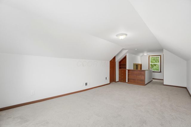 5607 Emerson Avenue, Worthington, OH 43085