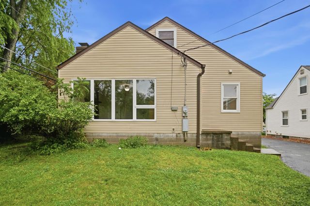 5607 Emerson Avenue, Worthington, OH 43085