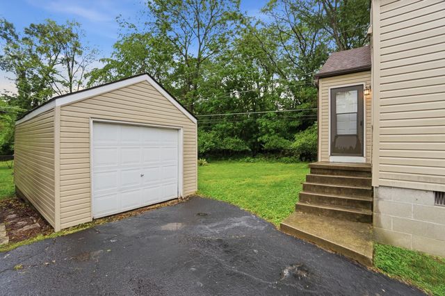 5607 Emerson Avenue, Worthington, OH 43085