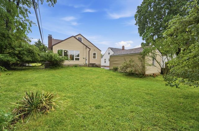 5607 Emerson Avenue, Worthington, OH 43085