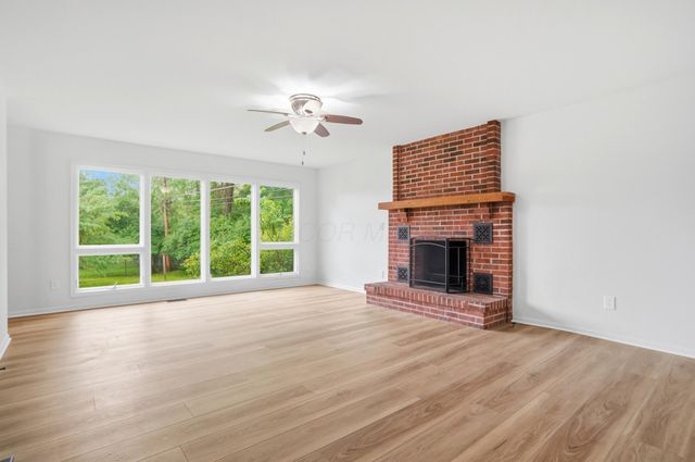 5607 Emerson Avenue, Worthington, OH 43085