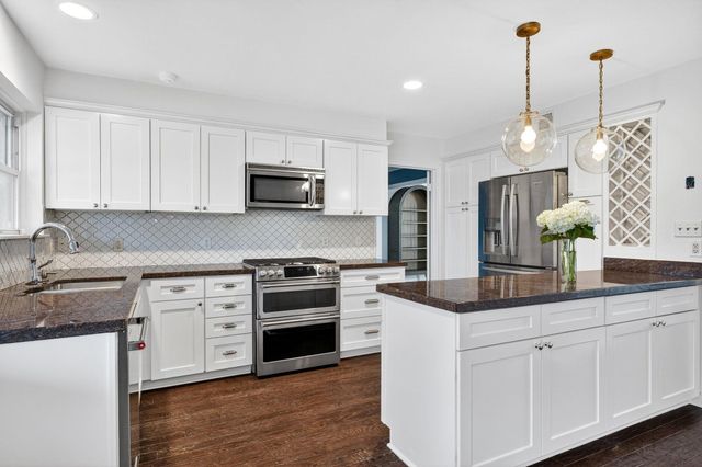 6101 Shadow Mountain DR, Austin, TX 78731