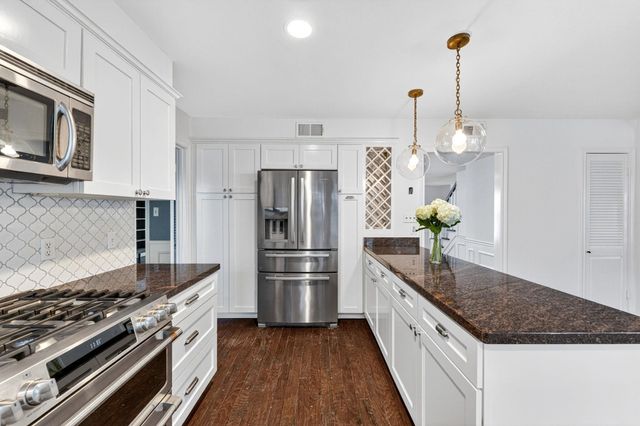 6101 Shadow Mountain DR, Austin, TX 78731