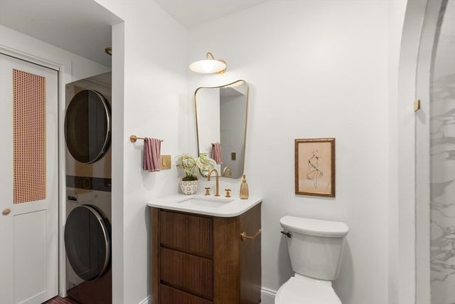 7 Crombie St 10, Salem, MA 01970