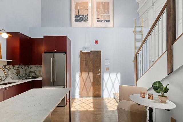 7 Crombie St 10, Salem, MA 01970