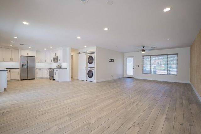 3625 N Hayden Road, Scottsdale, AZ 85251