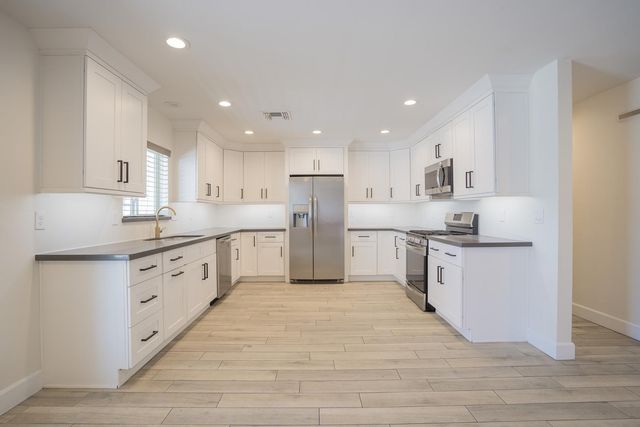 3625 N Hayden Road, Scottsdale, AZ 85251