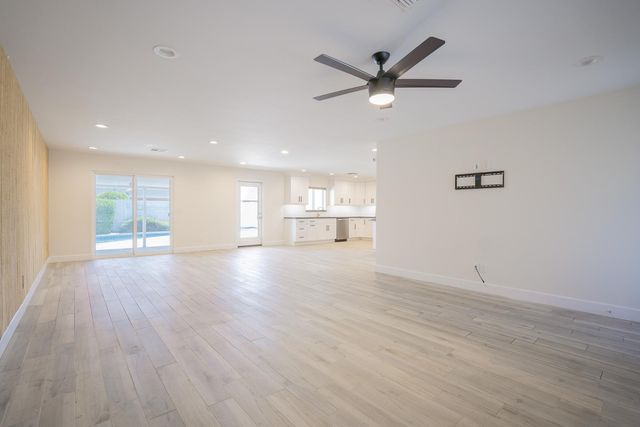 3625 N Hayden Road, Scottsdale, AZ 85251