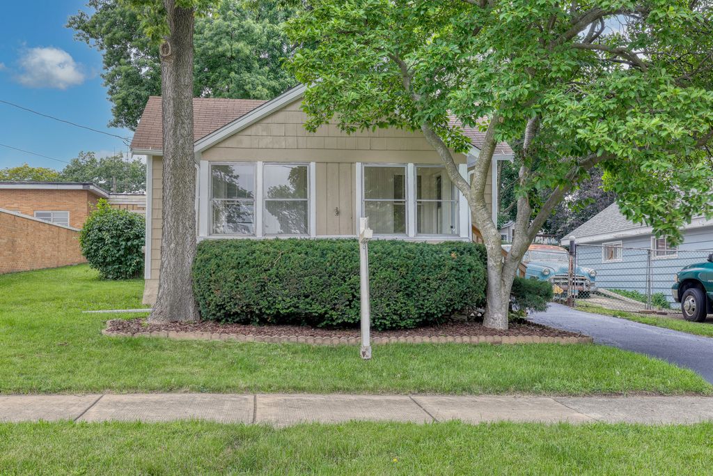 947 Mason Avenue, Aurora, IL 60506