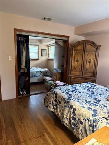 1612 N Gardiner Drive, Bay Shore, NY 11706