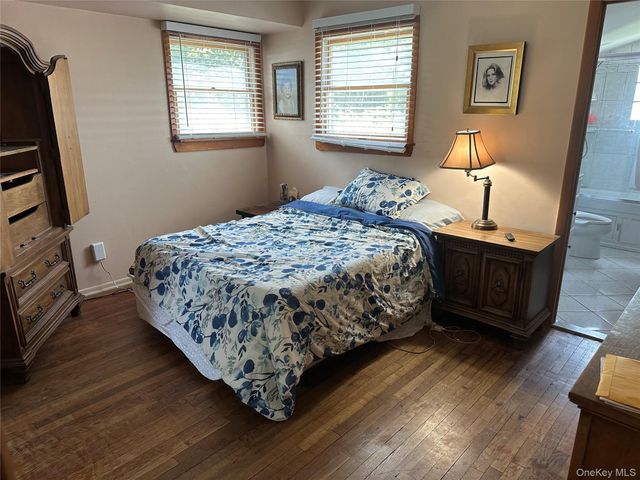1612 N Gardiner Drive, Bay Shore, NY 11706