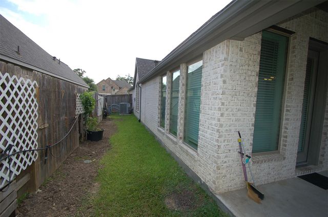 3226 Bellwick Chase Lane, Houston, TX 77365