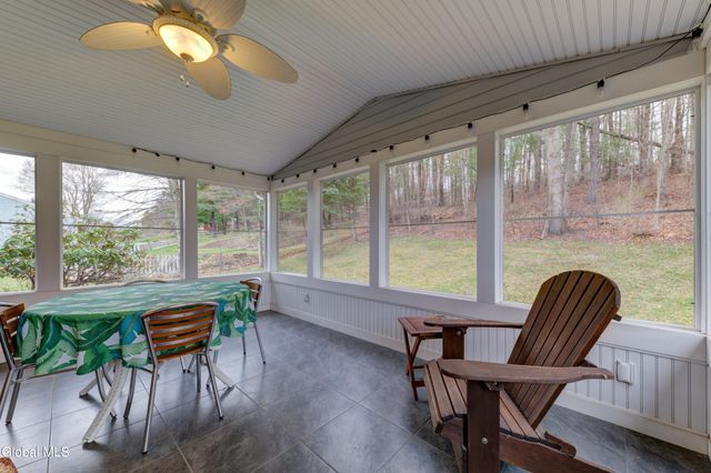270 Schodack Drive, Schodack, NY 12033