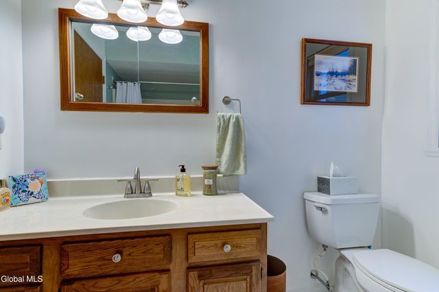 270 Schodack Drive, Schodack, NY 12033