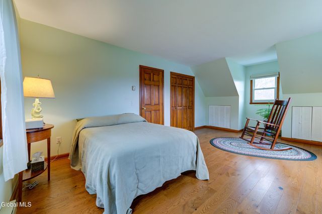 270 Schodack Drive, Schodack, NY 12033