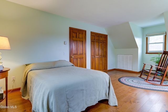 270 Schodack Drive, Schodack, NY 12033