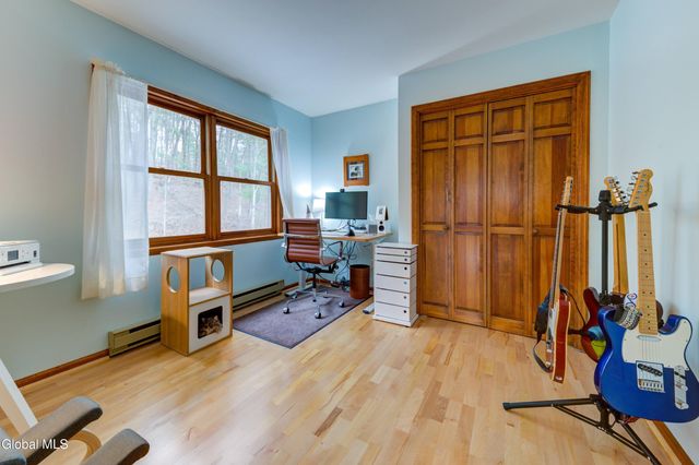 270 Schodack Drive, Schodack, NY 12033