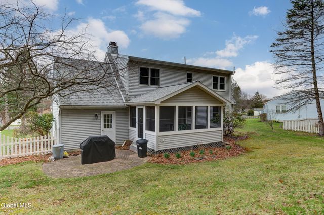 270 Schodack Drive, Schodack, NY 12033