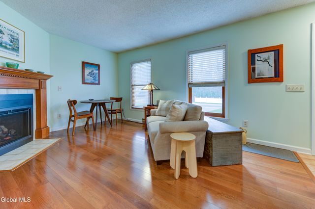 270 Schodack Drive, Schodack, NY 12033