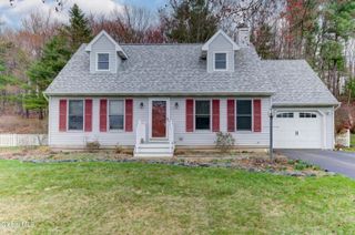270 Schodack Drive, Schodack, NY 12033