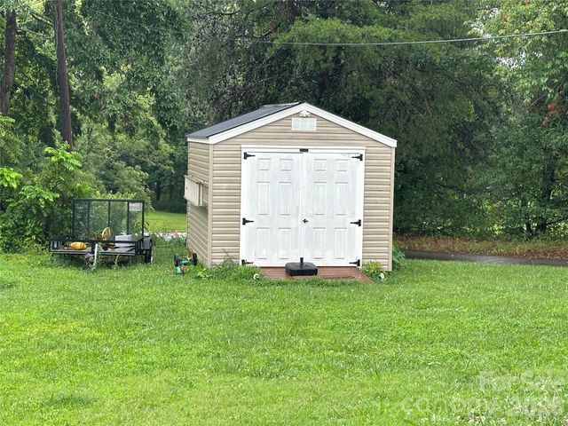 1807 Forest Hills Park SW, Lenoir, NC 28645