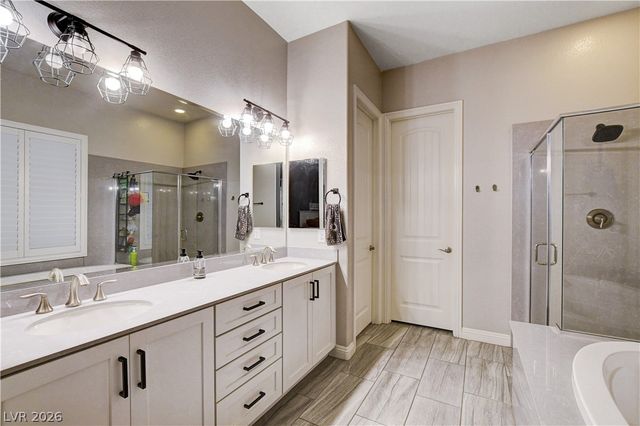 9136 Granite Knoll Ct, Las Vegas, NV 89129
