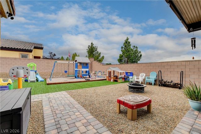 9136 Granite Knoll Ct, Las Vegas, NV 89129