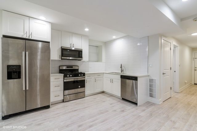 1914 W Crystal Street GF, Chicago, IL 60622