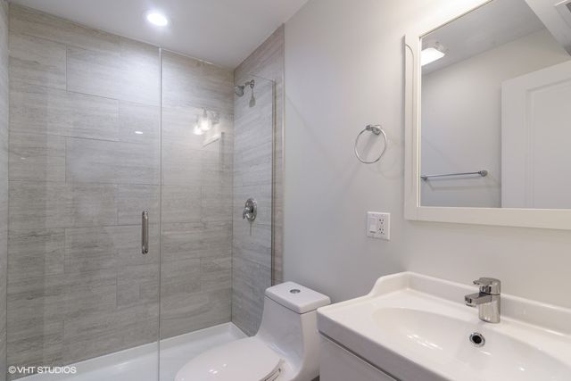 1914 W Crystal Street GF, Chicago, IL 60622