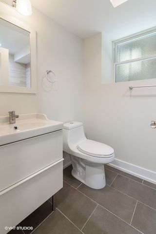 1914 W Crystal Street GF, Chicago, IL 60622