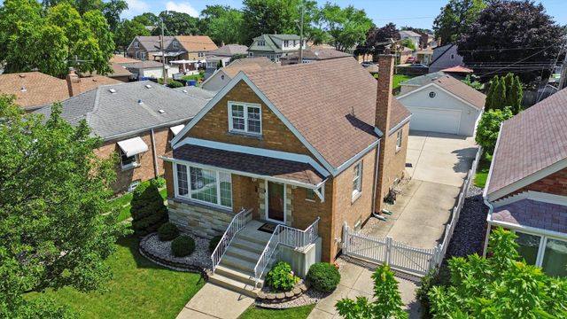 5625 S Nordica Avenue, Chicago, IL 60638