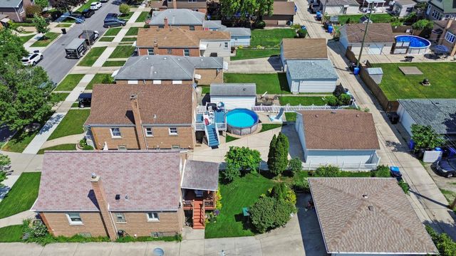 5625 S Nordica Avenue, Chicago, IL 60638