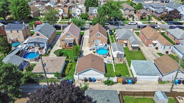 5625 S Nordica Avenue, Chicago, IL 60638