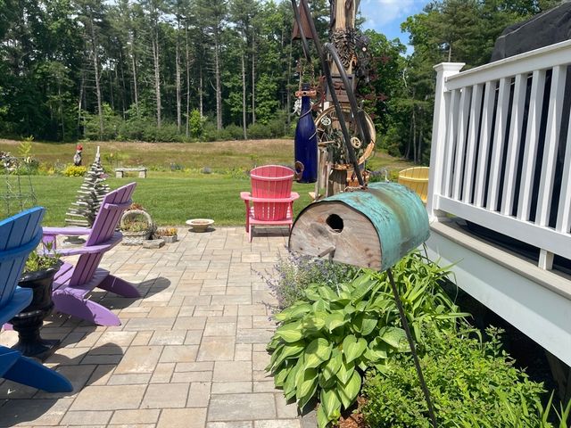 11 Sycamore Lane, Taunton, MA 02780