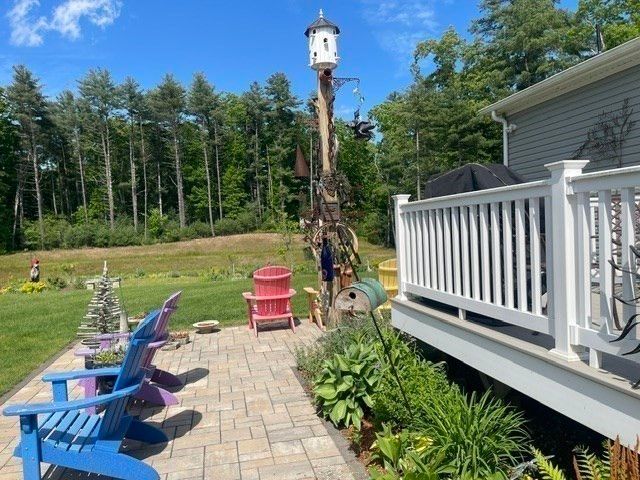 11 Sycamore Lane, Taunton, MA 02780