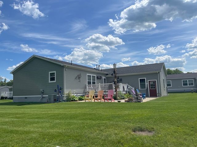 11 Sycamore Lane, Taunton, MA 02780