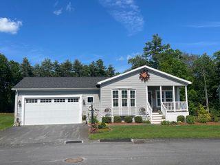 11 Sycamore Lane, Taunton, MA 02780