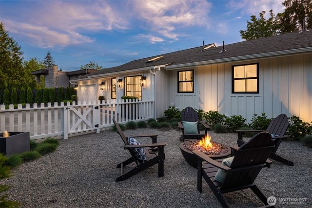 2829 92nd Avenue NE, Clyde Hill, WA 98004