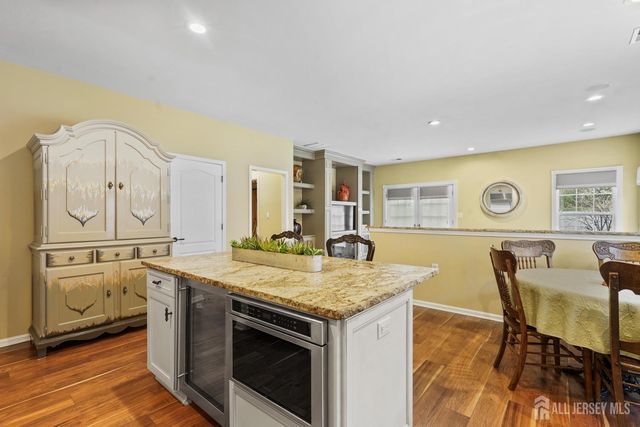 33 Coneflower Lane, West Windsor, NJ 08550