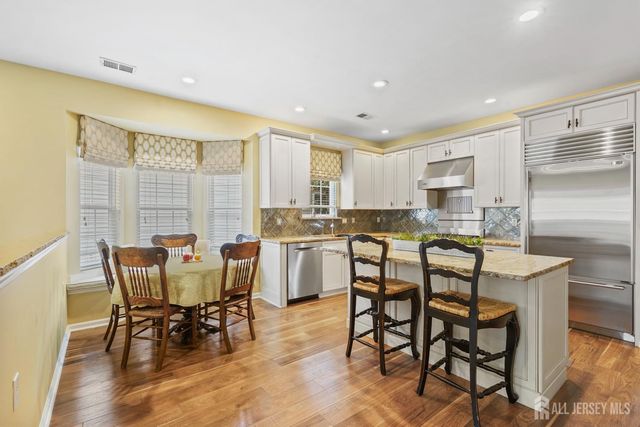 33 Coneflower Lane, West Windsor, NJ 08550