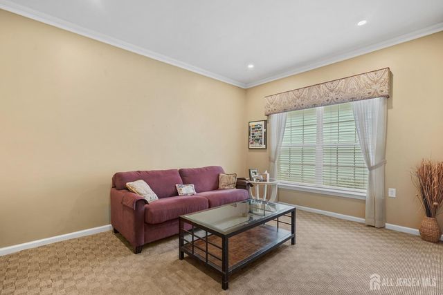 33 Coneflower Lane, West Windsor, NJ 08550