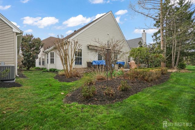 33 Coneflower Lane, West Windsor, NJ 08550